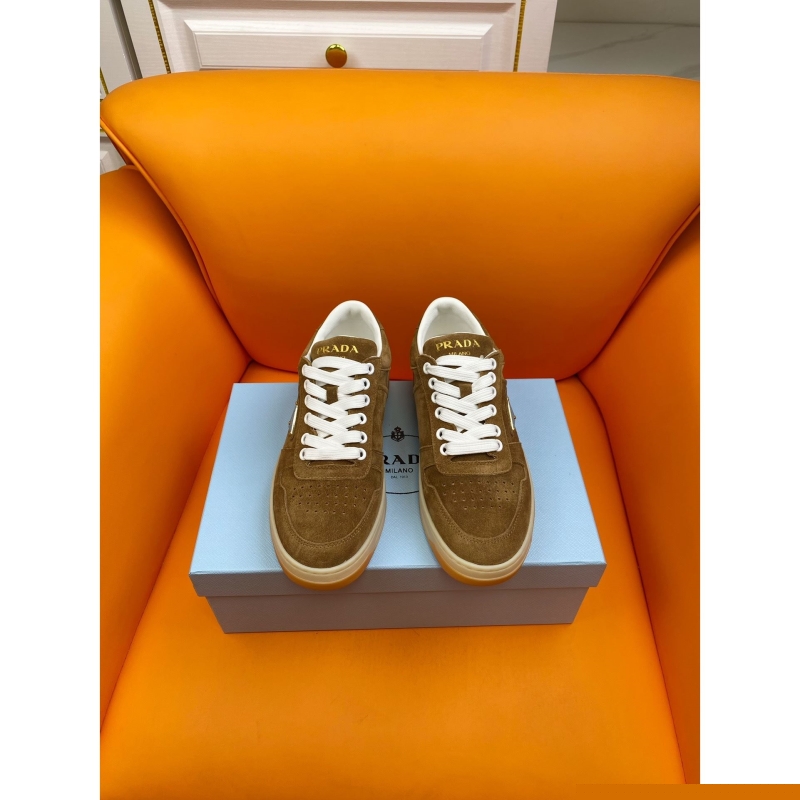 Pra*a casual shoes